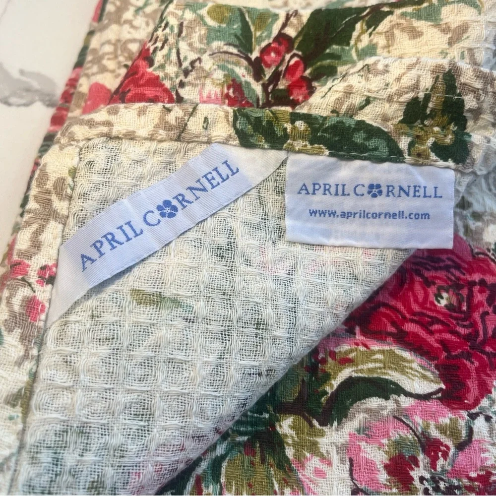 April Cornell Merry Antique Tea Towels Red Green Floral Set/3 Tea Cotton NWT
